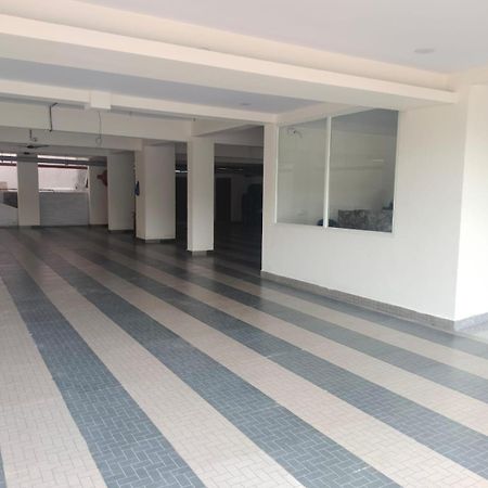 Hotel Paramount فيساخاباتنام المظهر الخارجي الصورة