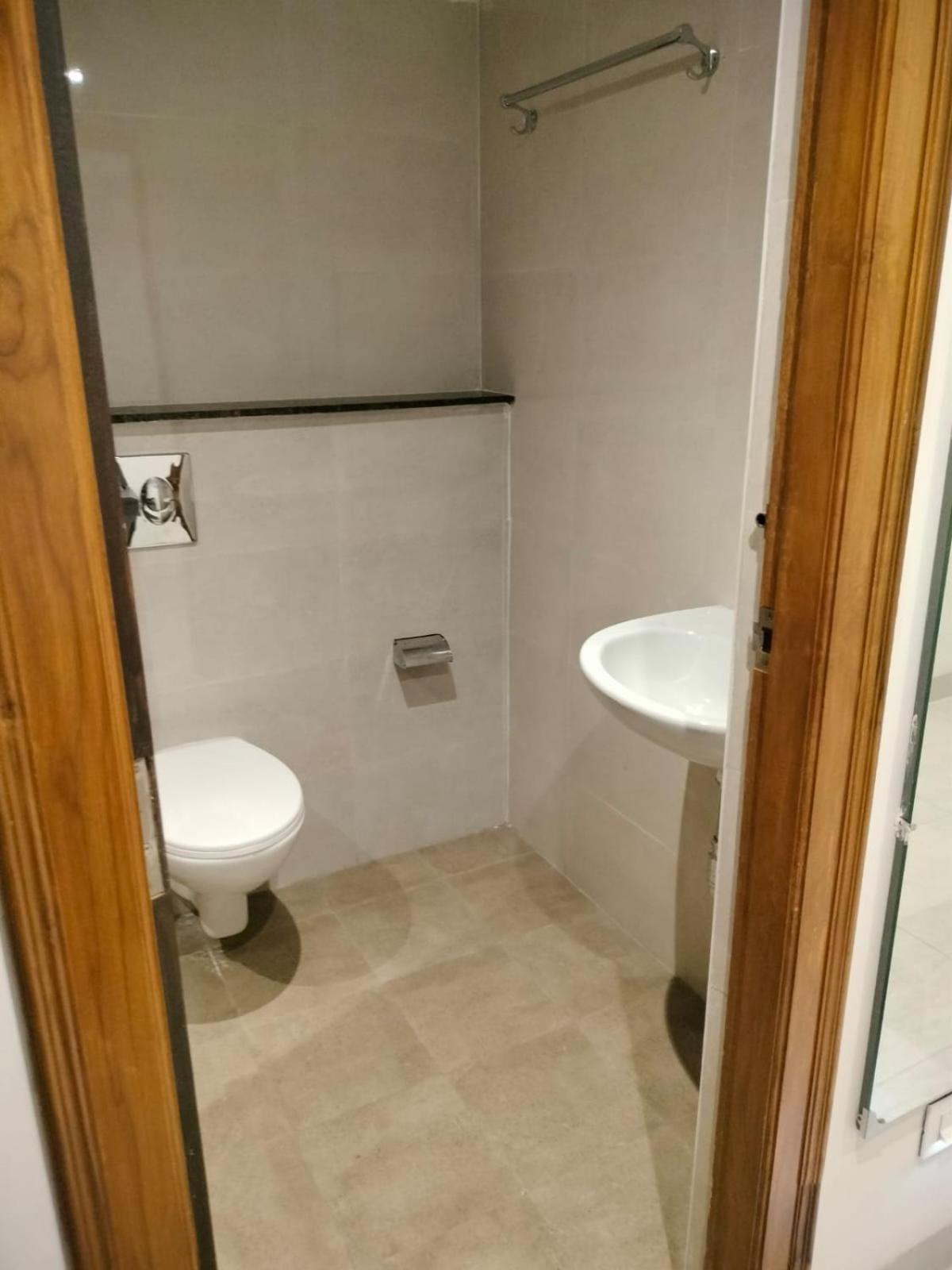 Hotel Paramount فيساخاباتنام المظهر الخارجي الصورة