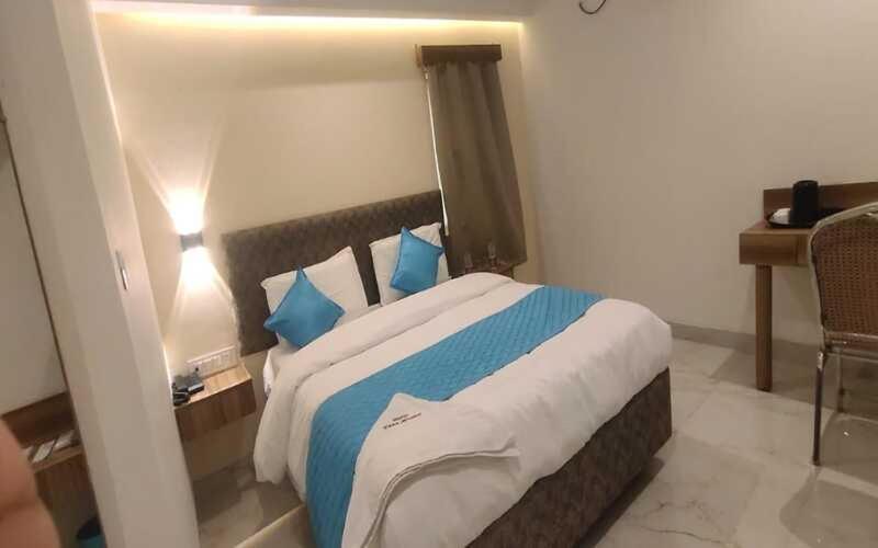 Hotel Paramount فيساخاباتنام المظهر الخارجي الصورة